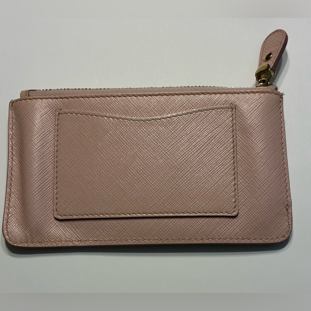 Salvatore Ferragamo EUC Vera Pink Zip Leather Clutch with Gold Accent KY-22 C432 - Picture 3 of 13
